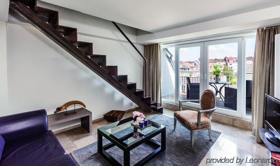 Burns Art & Culture Hotel