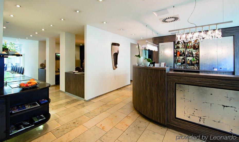 Burns Art & Culture Hotel