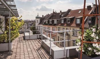 Burns Art & Culture 4*