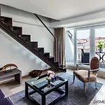 Burns Art & Culture Hotel