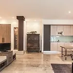 Hotel Burns Art & Culture 4*