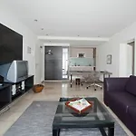 Burns Art & Culture Hotel Dusseldorf