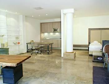 Burns Art & Culture Hotel Dusseldorf