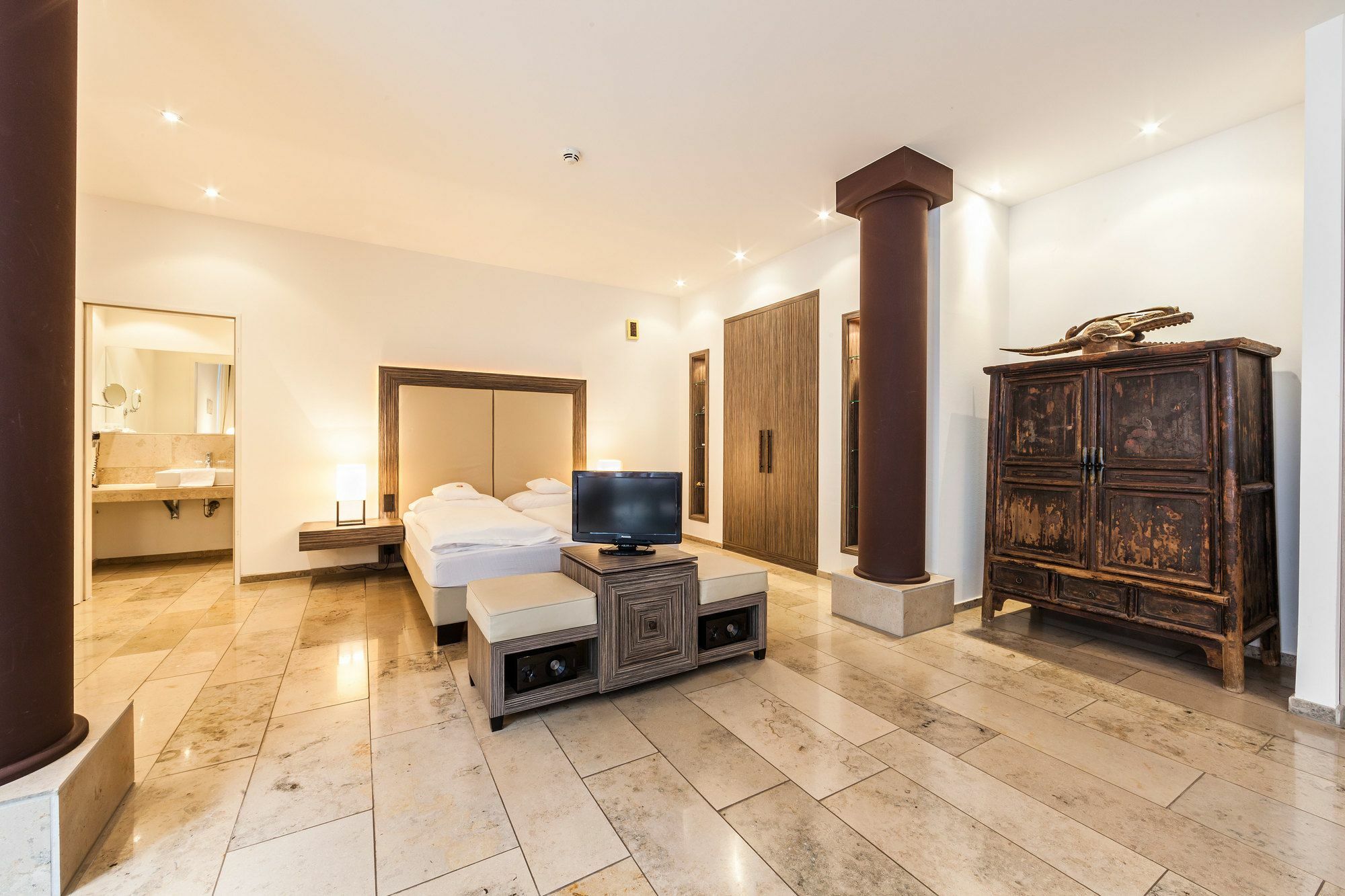 Hotel Burns Art & Culture 4*